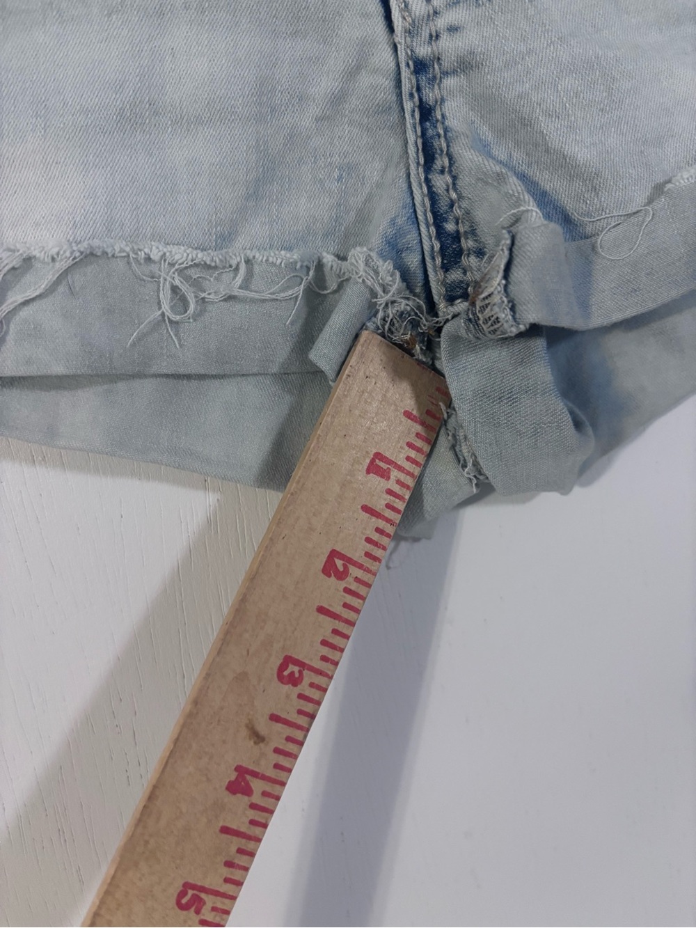 True Religion Joey Low Rise Cut Offs. 34 - Picture 7 of 8